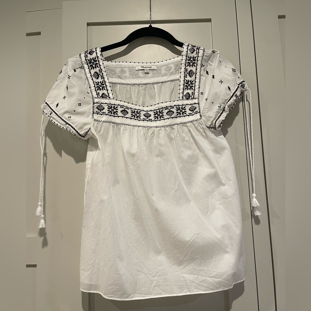 Madewell Women's White Embroidered La Villa Peasant Top